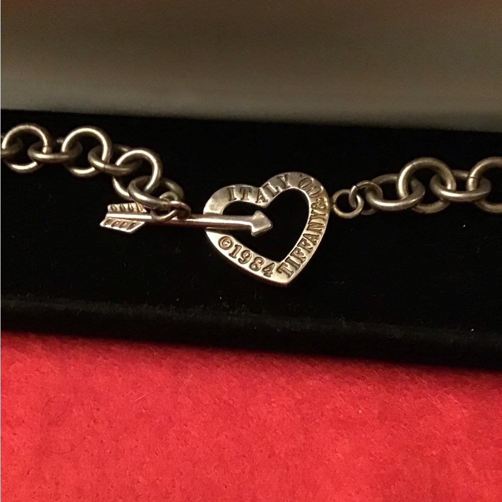 🩵TIFFANY & CO🩵1984VINTAGE SILVER HOLLOW HEART & ARROW NECKLACE🩵FULL INCLUSION - Picture 13 of 15